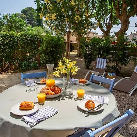 5 Family Apartments with Pool&Large Garden in Historic Pézenas Convent-3
